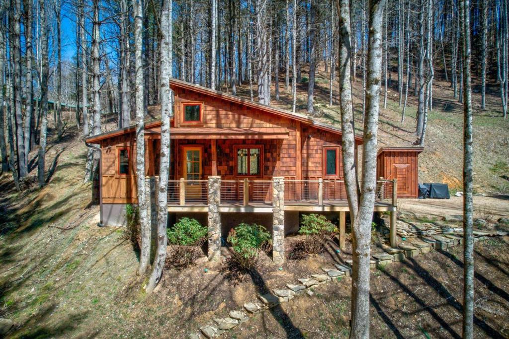 Doe Run Cottage at Eagles Nest, Banner Elk