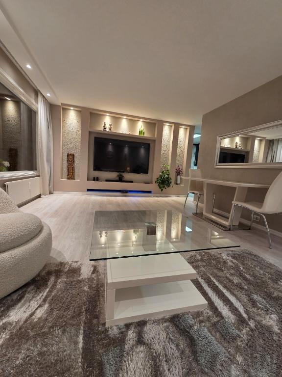 Apartment, everything close, Hamar