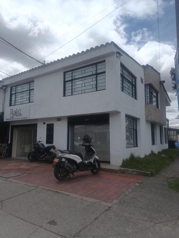 Amaike Habitaciones con baño privado en Modelia cerca de Aeropuerto Embajada y Connecta26 - 3