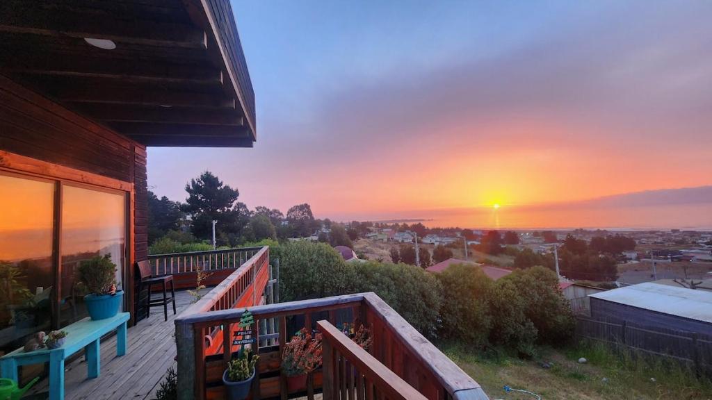 Casa Pichilemu para 4 a 5 con vista de lujo - 1