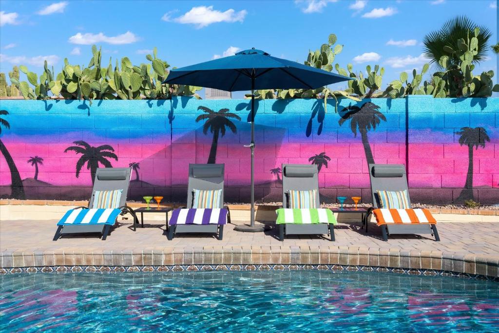 Bliss by the Beach, Phoenix