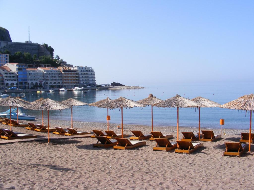Hotel Obala photo