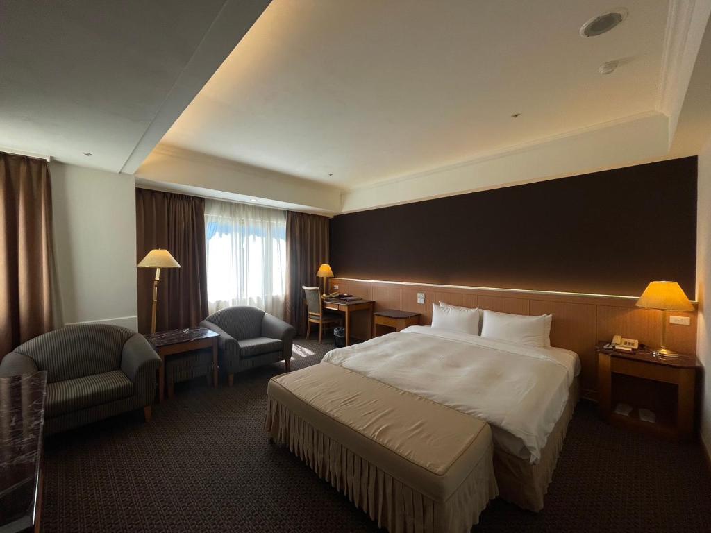 Chuto Plaza Hotel