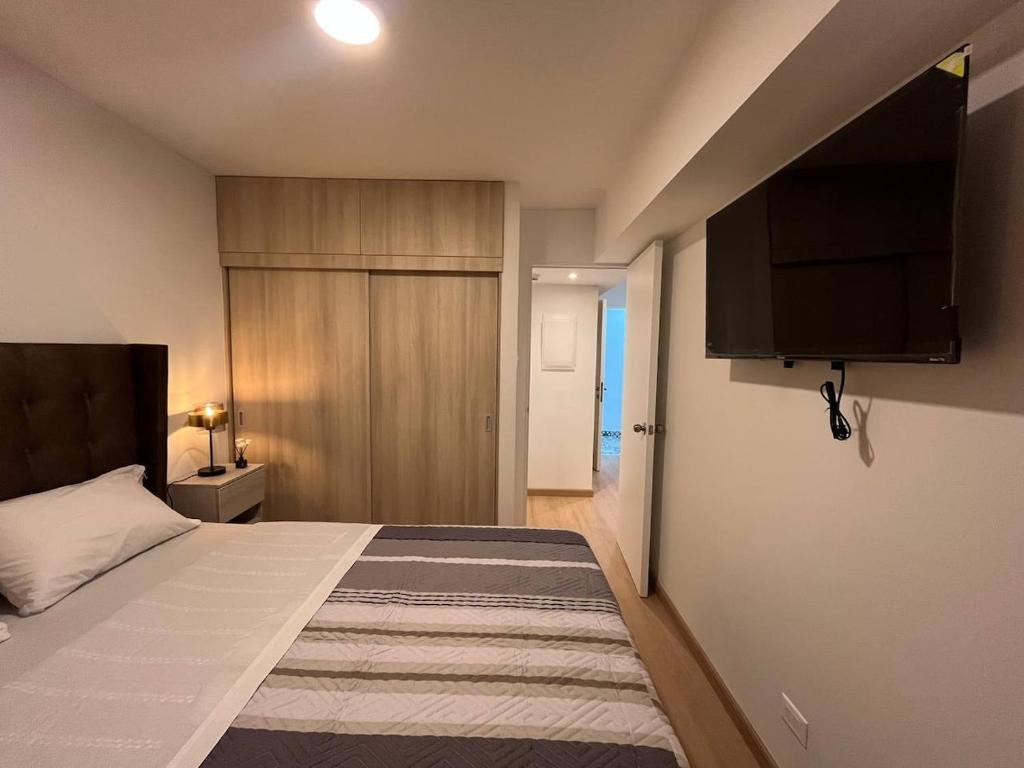 Apartamento Amoblado a un paso del parque de las aguas - 3