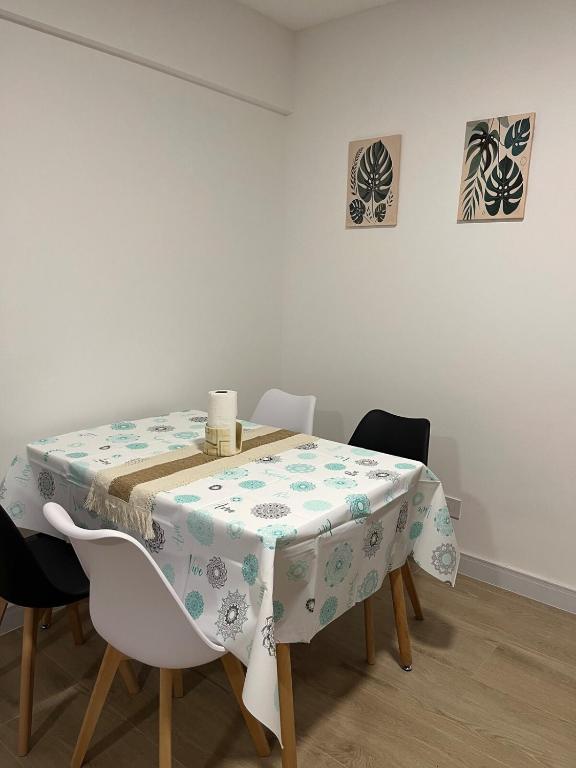 spacious new apartment with minimalist style - 4