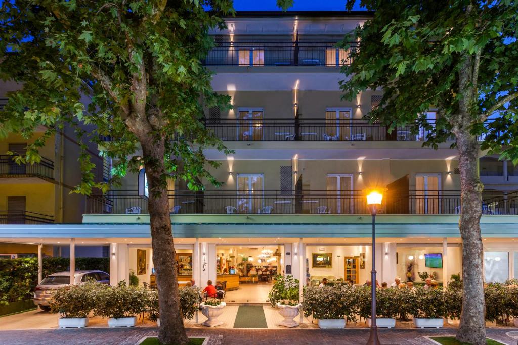Hotel Ala - 1