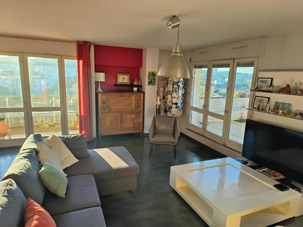 T5 Exceptional! Terrace 60 m2 by station 8 Pers - 4