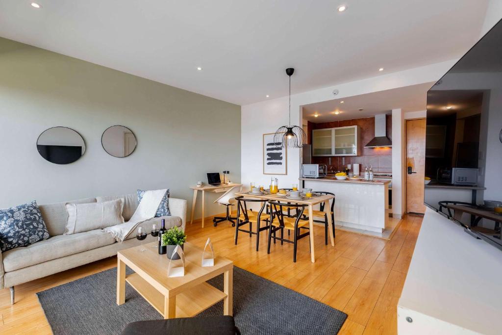 Capitalia 1BR Escape w Parking & Gym - 1