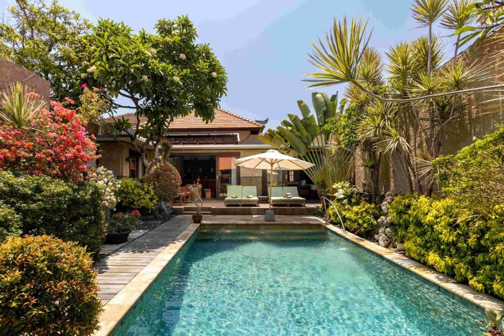 Villa Nesanur - Comfortable & Spacious Beachside Sanur, Sanur