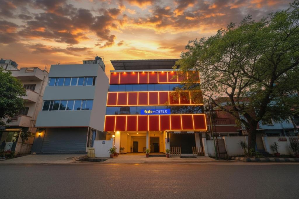 Via Terra - Nr Madras Medical Mission Hospital, Mogappair, Čennaí