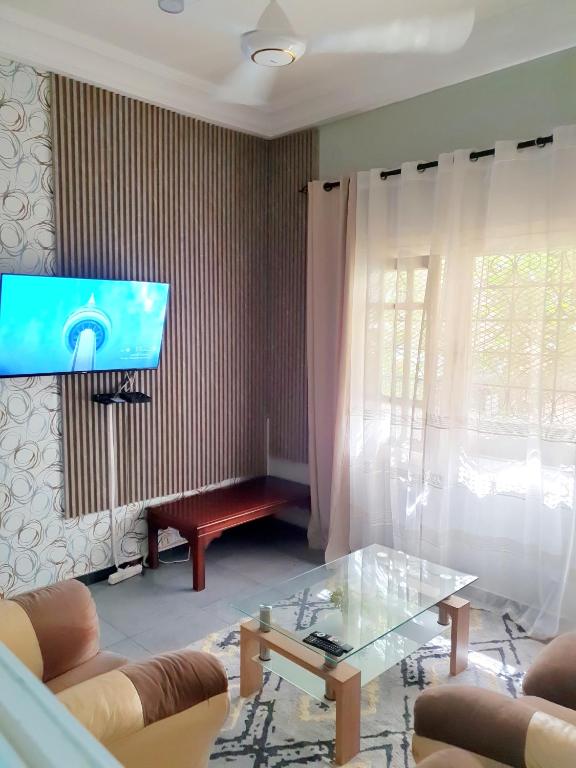 Mifa, Appartement RDC de 2 chambres, pour famille, Dakar