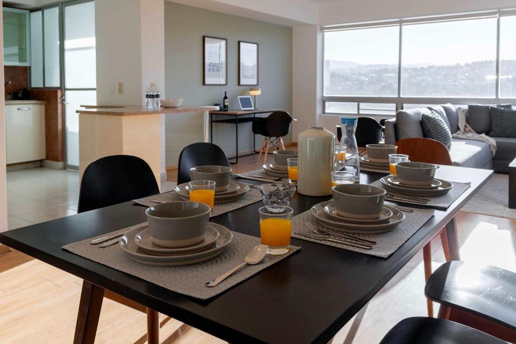 Capitalia Chic 2BR with Gym Near Expo Santa Fe - 4