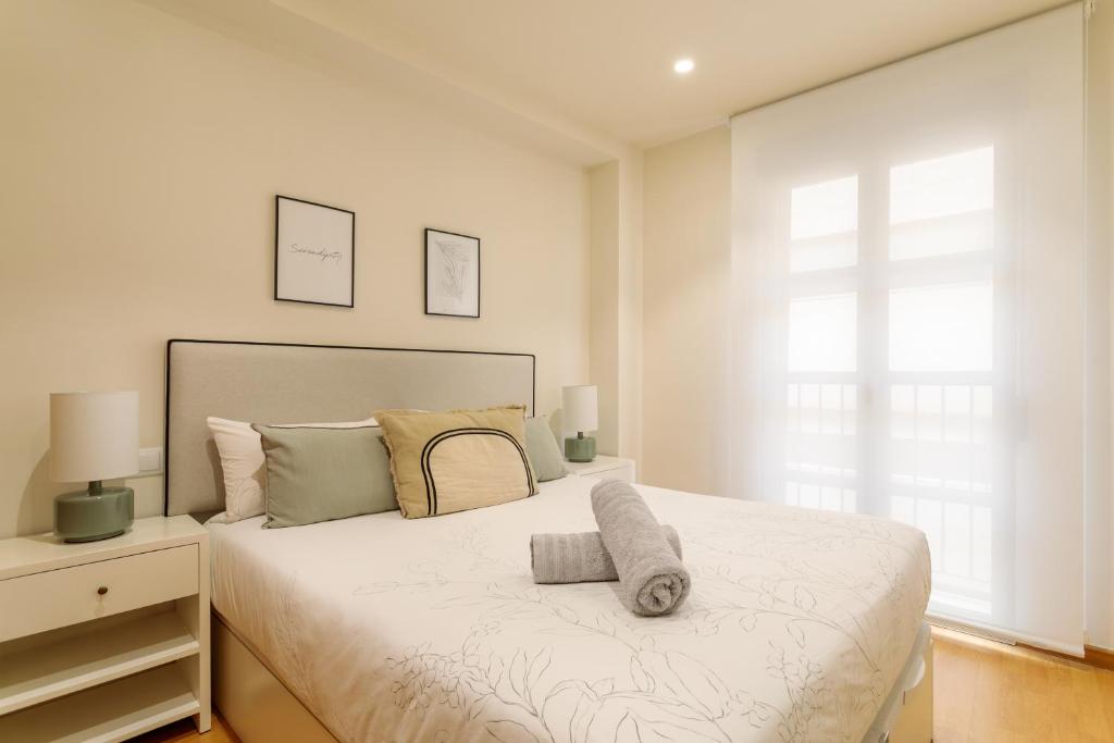 Maikran Signature Exclusive Town Hall Apartment - 2