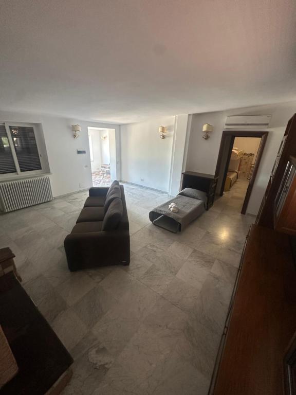 Villa Lelli 2 - 3