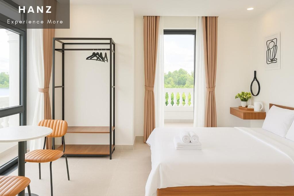 HANZ Sunset Teddy House