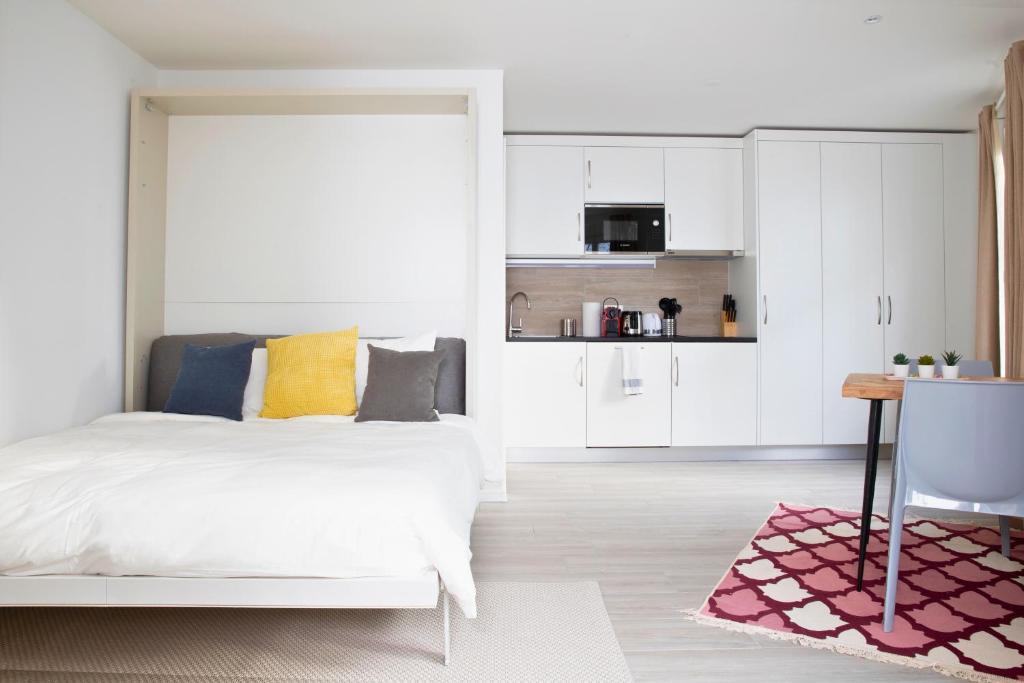 Modern Smart Studios with Prime City Center Location - AL9 - 5
