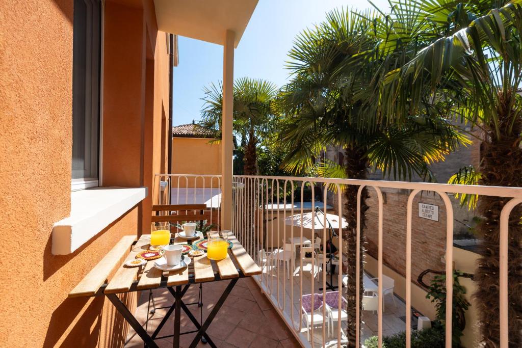 2. Hotel la..