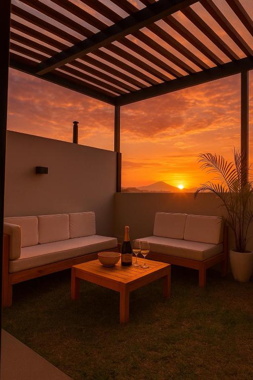 LimaeStays Exclusive penthouse in downtown Barranco - 2
