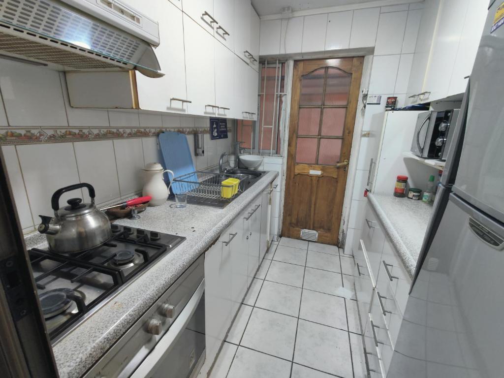 Hostal Casa Familia - 5