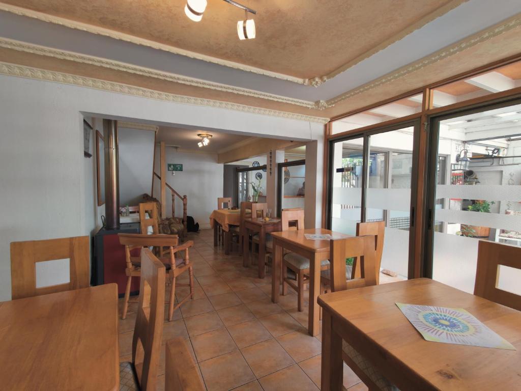Hostal Casa Familia - 3