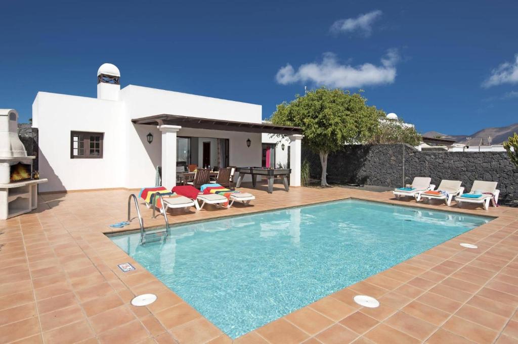 Villa Flamingo by Villa Plus - 1