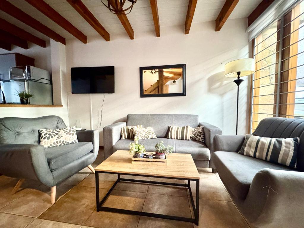 Downtown cabin with free parking - 1