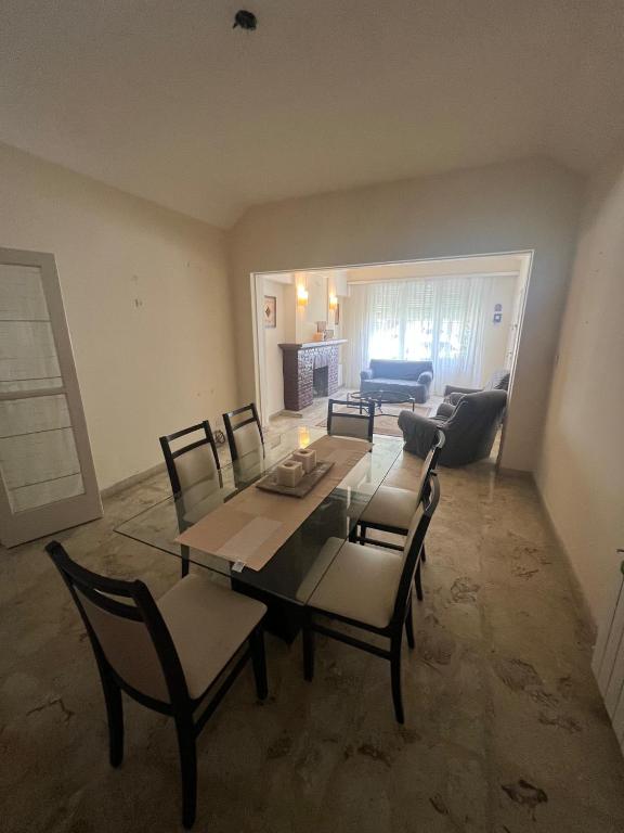Check and Home - Casa Aristobulo - Hasta 12 Huéspedes en Playa Grande a 1 Cuadra del Mar - 3