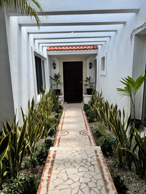 Casa Mel, Excelente ubicacion, seguridad - 1