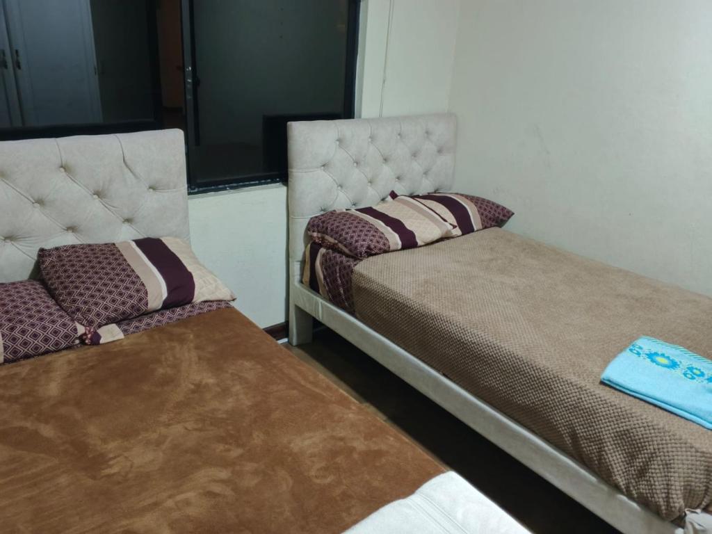 Hermoso departamento con Terraza y dos dormitorios en el centro histórico de Cuenca - 2