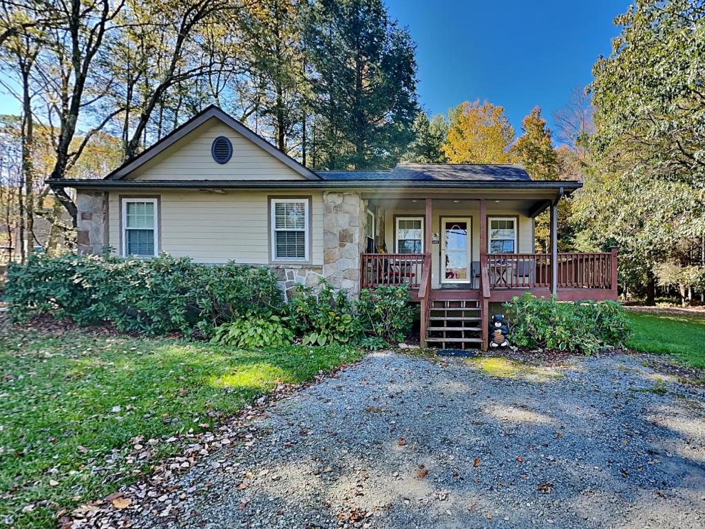 Lazy Bear Cabin, Oakland