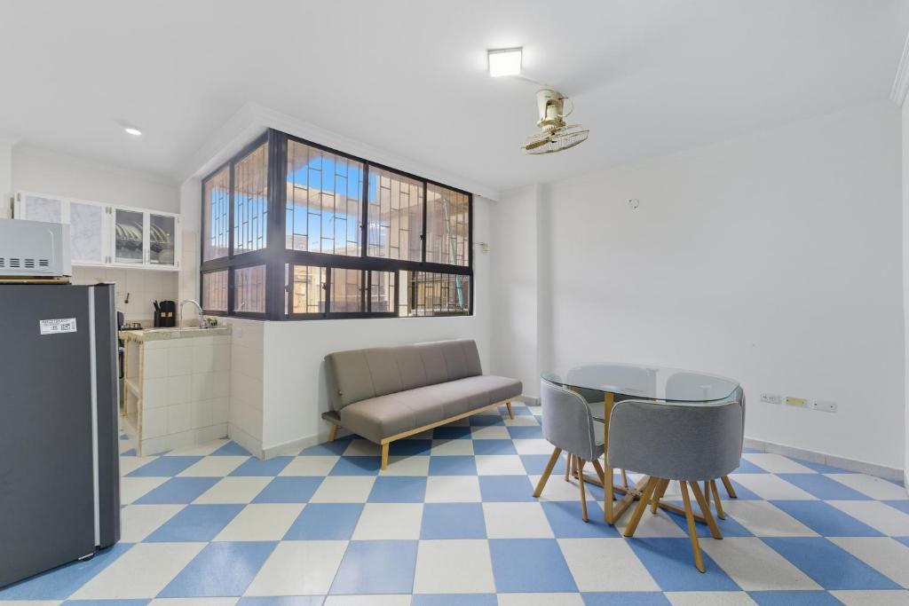 Hospedajes LEO, Gaira