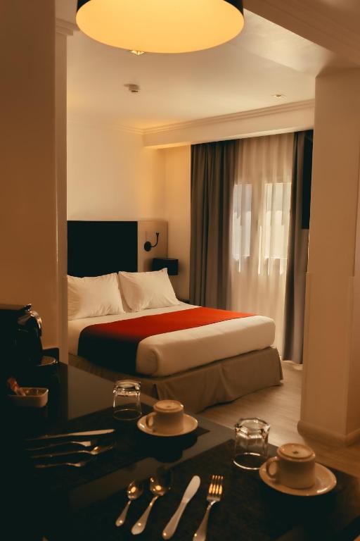 Hotel Sommelier Agustinas - 2