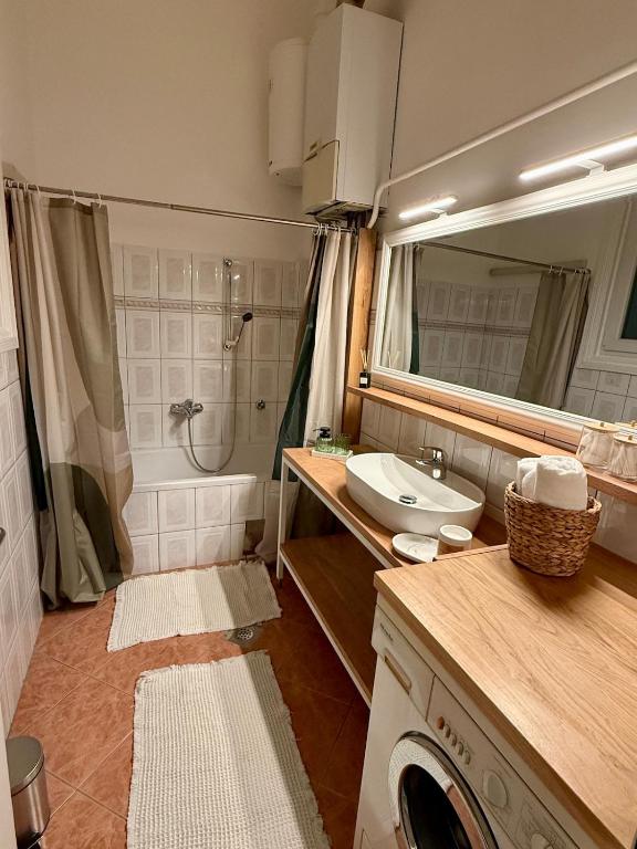Maison 117 - Spacious City-Center Apartment - 3