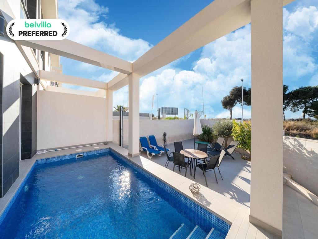 Comfortable home with a private pool, Gran Alacant