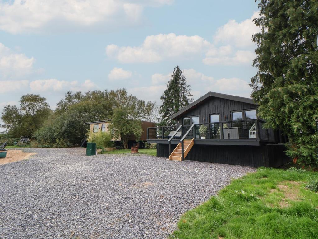 The Larch House, Farndon