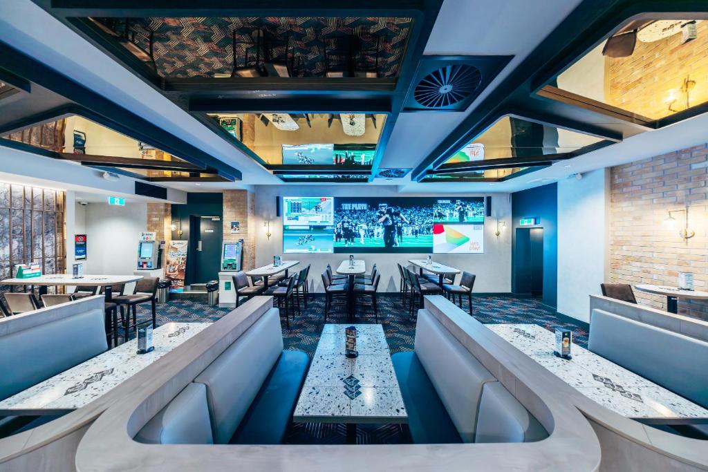 Exterior view, Strathfield Hotel in Sydney