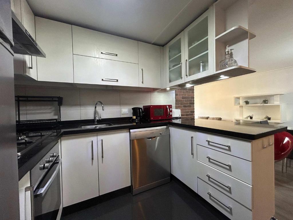 Remodelado a pasos de todo en El Golf MUT Costanera Center - 2