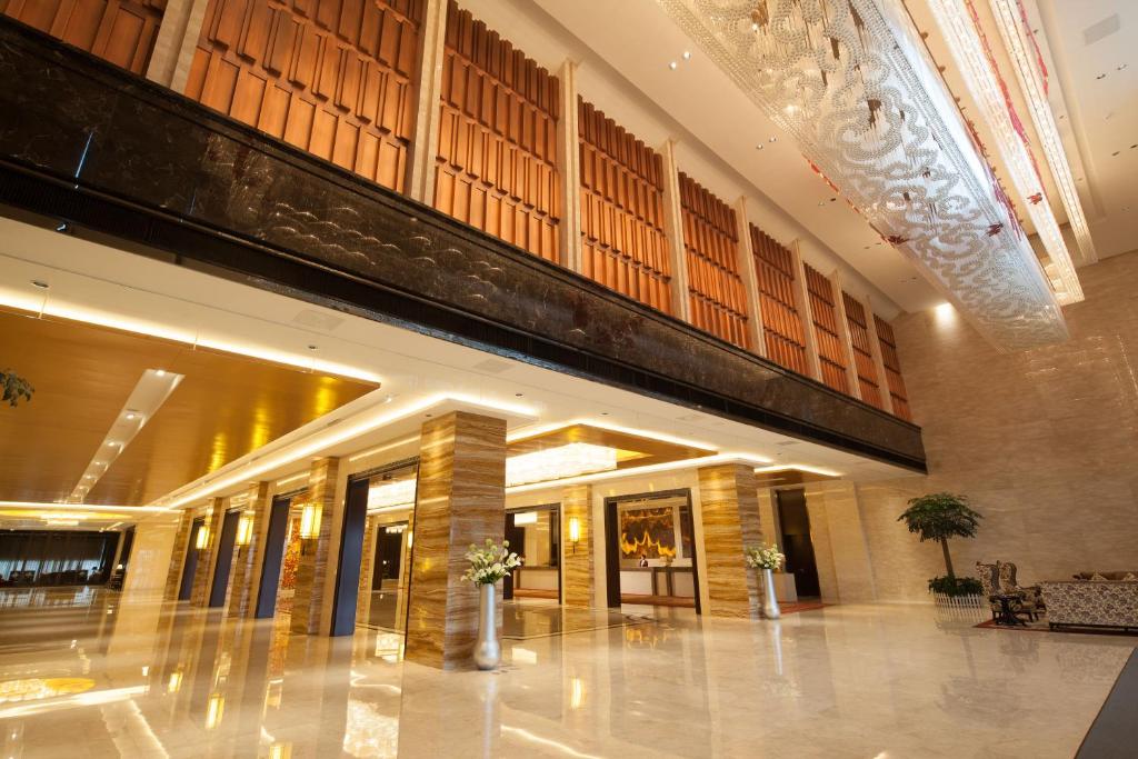 Regal Airport Hotel Xian photo