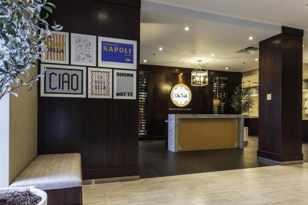 Pub/Lounge