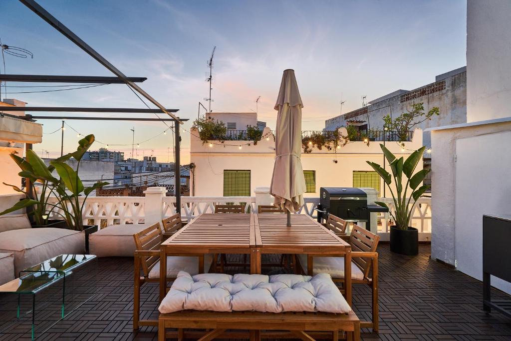 SUNSET VILLA - Jacuzzi & Grill - 5