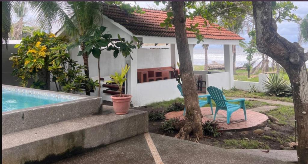 Beachfront Paradise in Tivives, Costa Rica - Your Home Away from Home, Corralillo