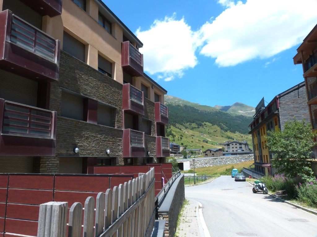 AC Apartaments Cabirol Incles - 5