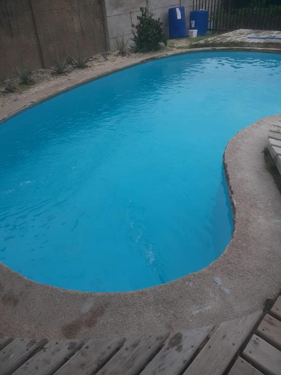 Casa en la playa con piscina - 2