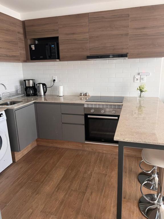 Apartamento con pileta! Ed Hassler! #8 Mariale - 3