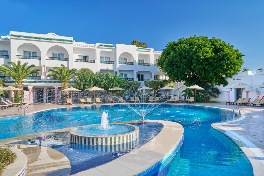 Royal Nozha — Swimming pool in Hammamet, Nabeul