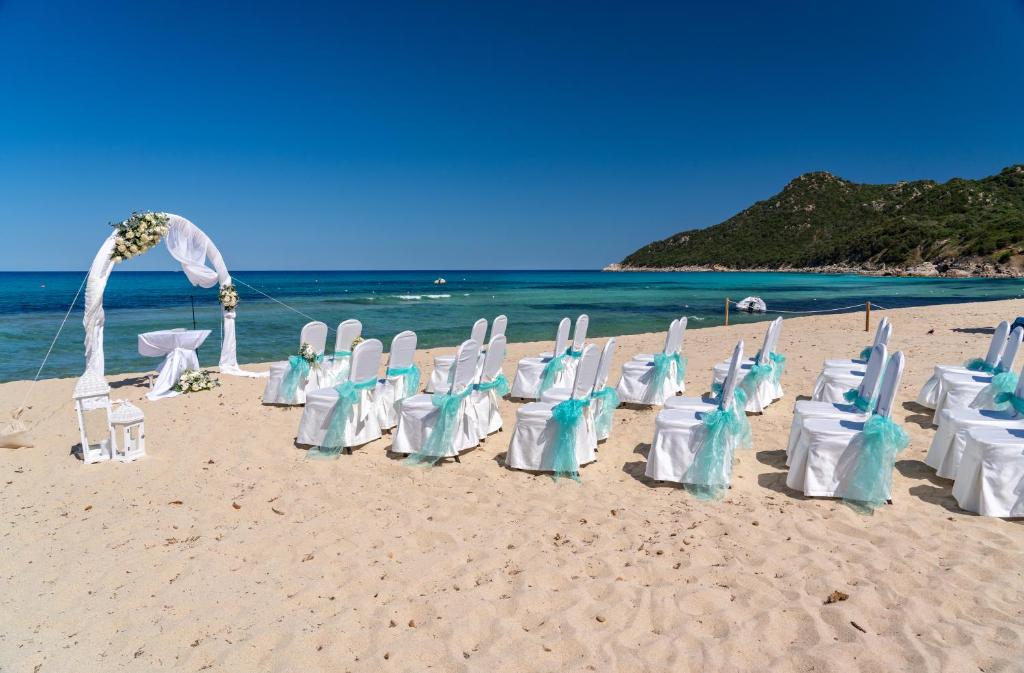 Cala Sinzias Resort — Plaża in Castiadas, Sardynia