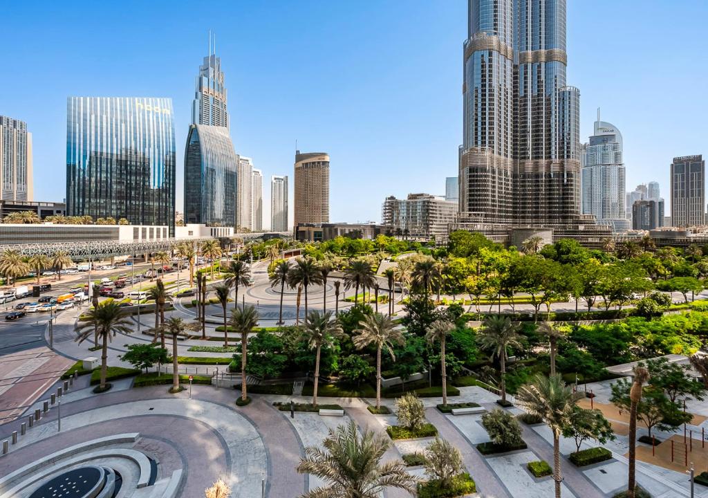 Elegant 2BR at Address Opera with Exclusive Burj Khalifa View, Dubaj