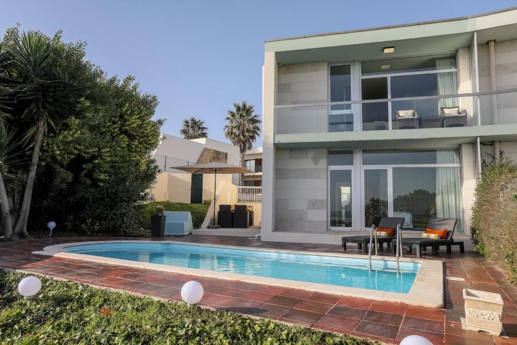 Casa Andorinha With Private Pool & Coastal Views, Foz do Arelho