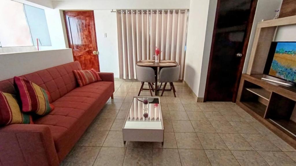 Cálido y acogedor departamento - 1