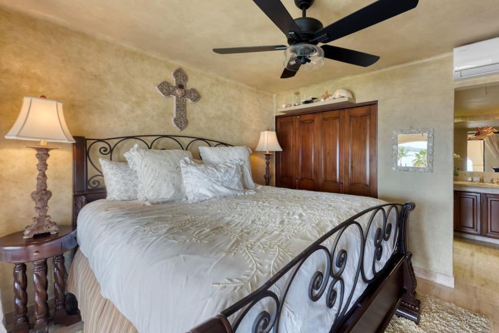 Beachfront Hacienda Style Condo - 4
